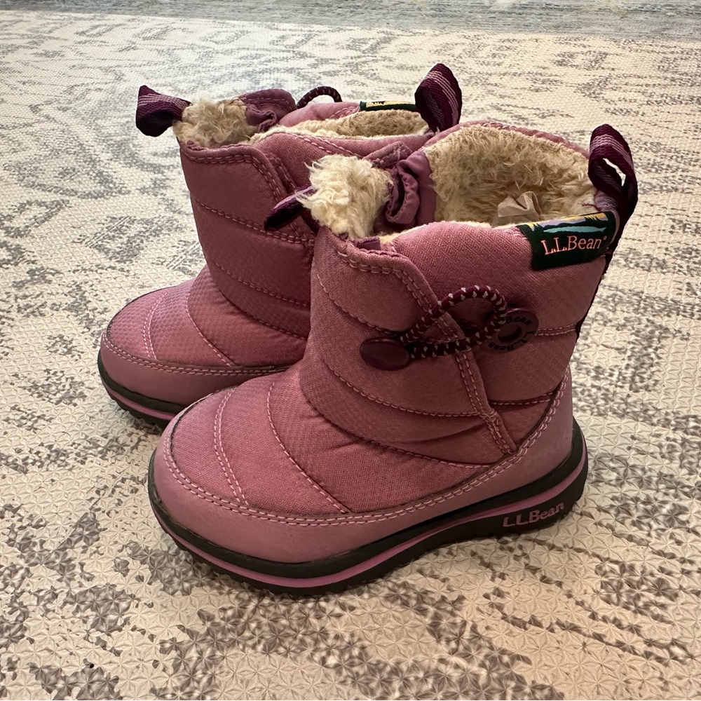 L.L. Bean Mauve Berry Toddler Winter Boots